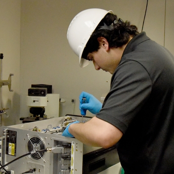 Service d'installation de l'analyseur Raman