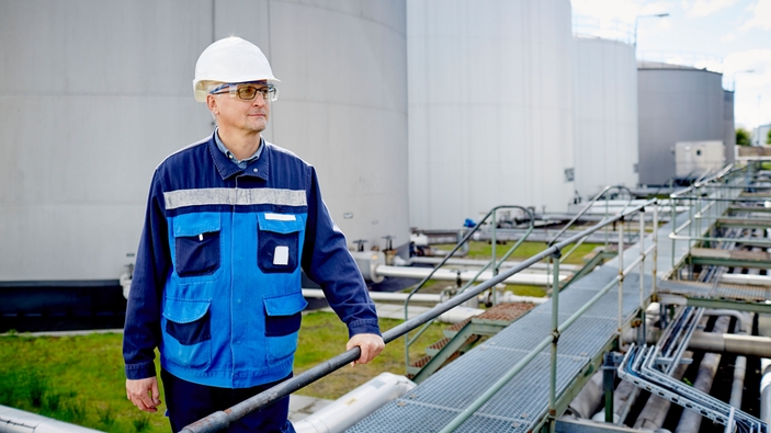 customer in plant