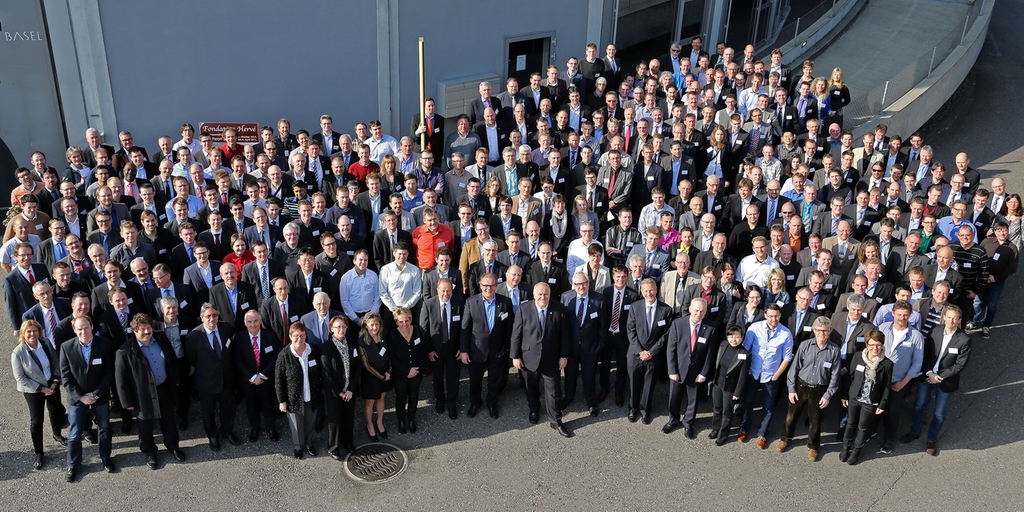 Incentive for the curious: every year, the Endress+Hauser Group honors its innovators. Incentive for the curious: every year, the Endress+Hauser Group honors its innovators.