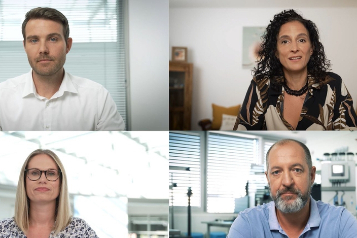 Experts expliquant le fonctionnement des capteurs de désinfection industriels